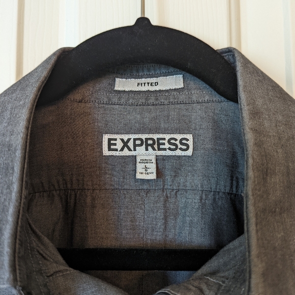 Express fitted button down - Picture 2 of 4